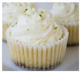 No-bake Key Lime Cream Cakes made with dōTERRA lime essential oil.