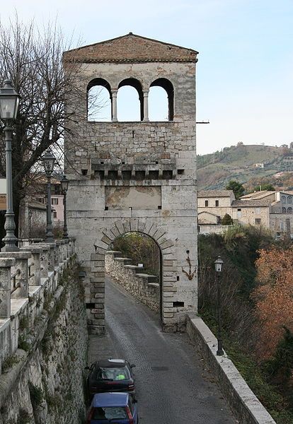 Porta Tufilla di Ascoli Piceno, Marche