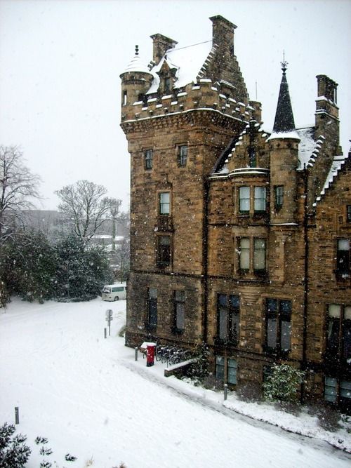 Snowy Day, Edinburgh, Scotland