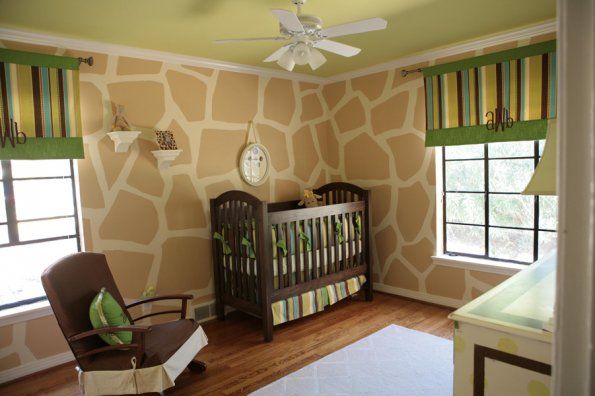 Tour of Lakewood Home's Giraffe Themed Nursery