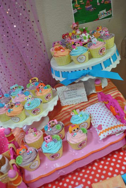 lalaloopsy!!love the cupcake liner idea:)