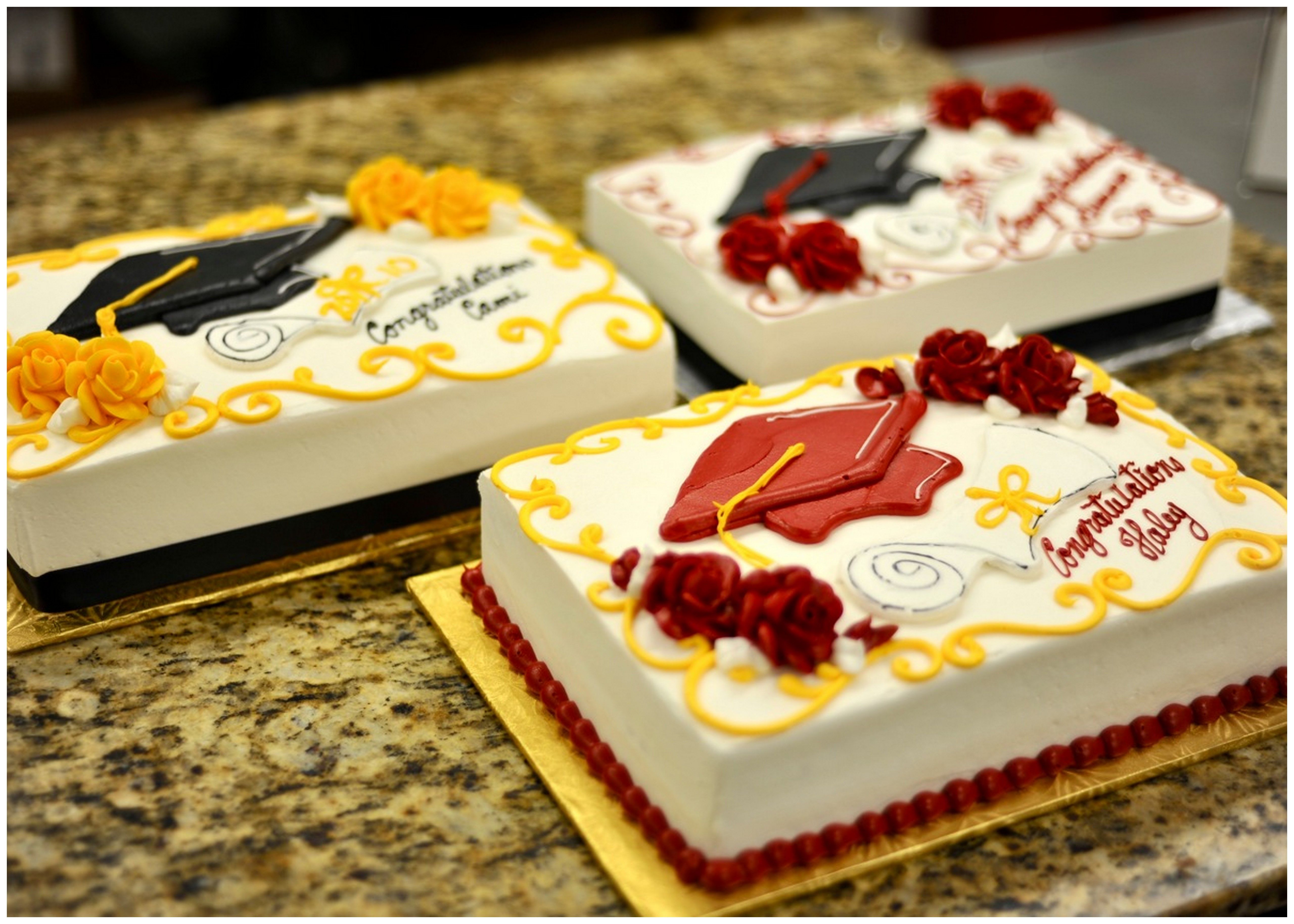 more graduation cakes