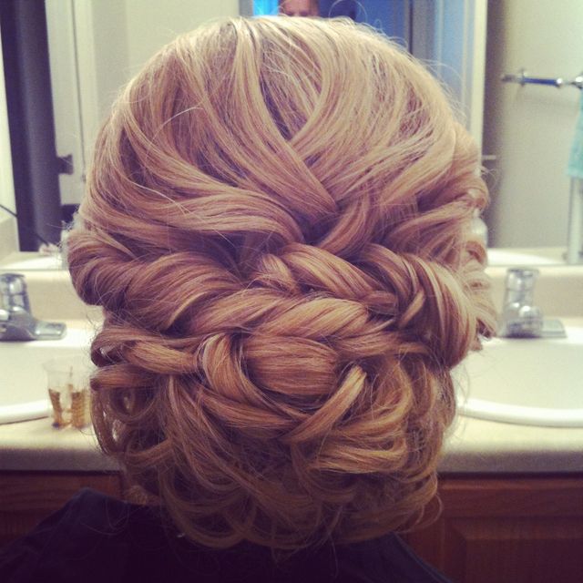 oh gorgeous updo!