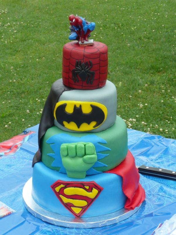 superhero birthday cakes