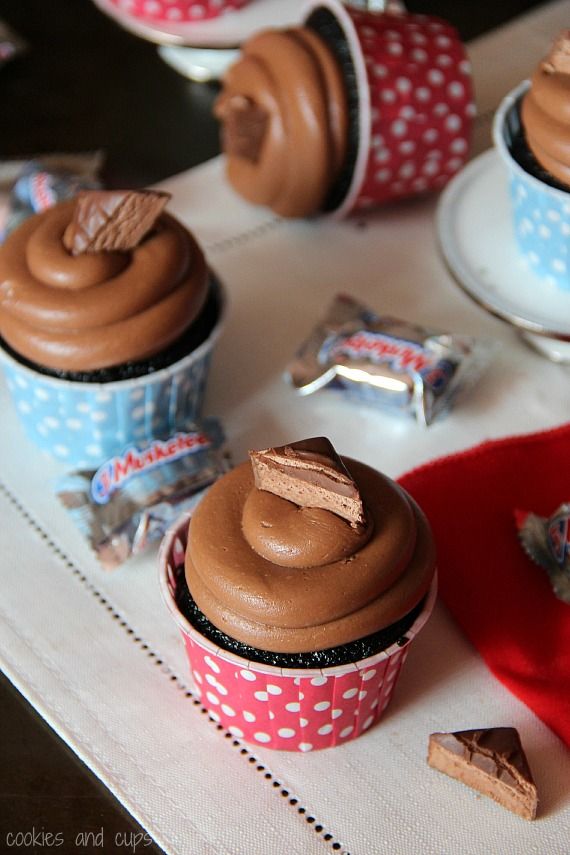 3 Musketeers Cupcakes….intriguing frosting recipe