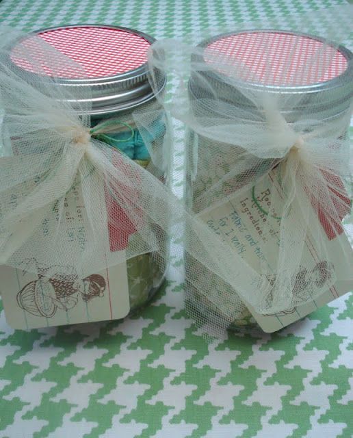 Apron in a jar gift tutorial!