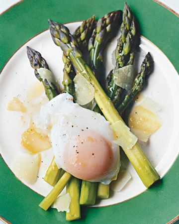 Asparagus with Poached Egg