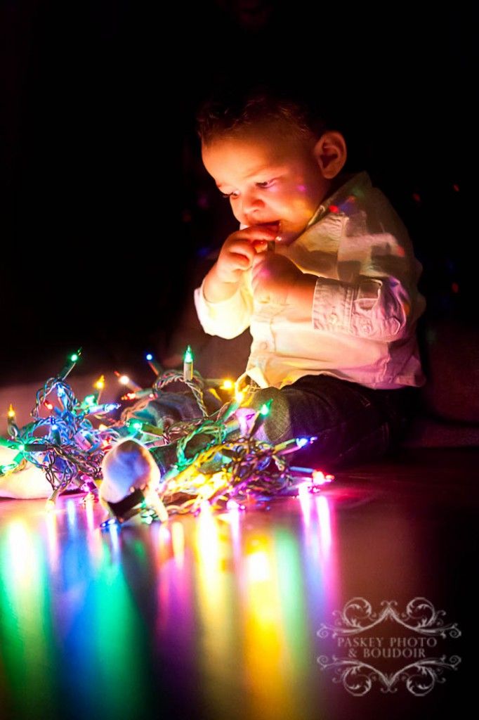 Baby with Christmas Lights | Paskey Photo & Boudoir