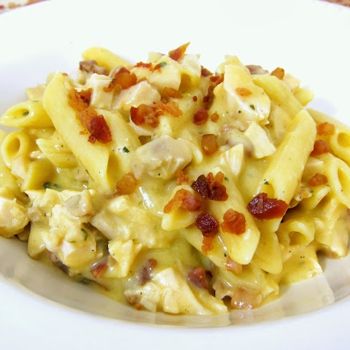 Chicken Ranch Pasta, quick, easy and wonderful! Great week night meal.