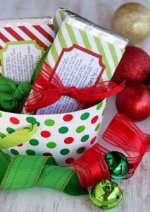 Christmas Candy Bar Wrappers {Free Christmas Printables}     Before heading out