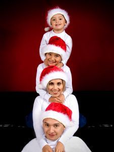 Christmas family picture idea.