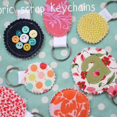 Fabric Scrap Keychains {Homemade Christmas Gifts}