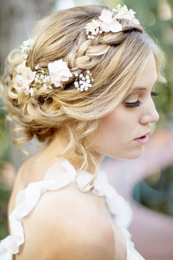 Flower Weaved Braid Crown. Love this for an outdoor garden party or a photoshoot