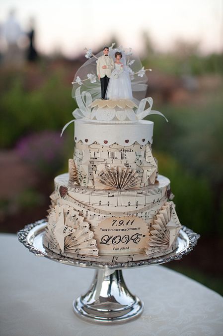 Musical Wedding Cake