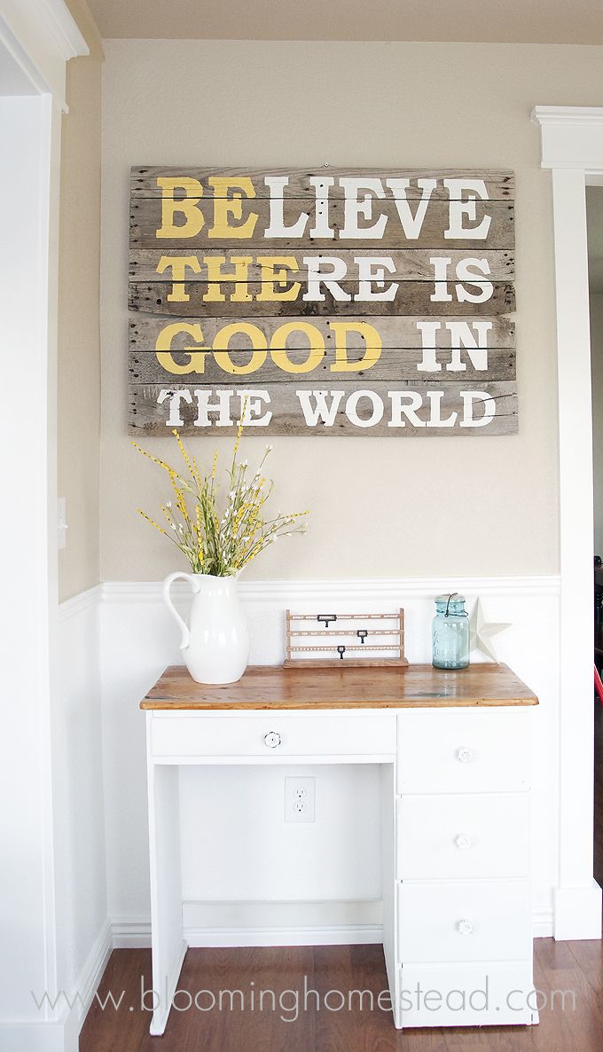 Pallet Wood Sign… I really love this!