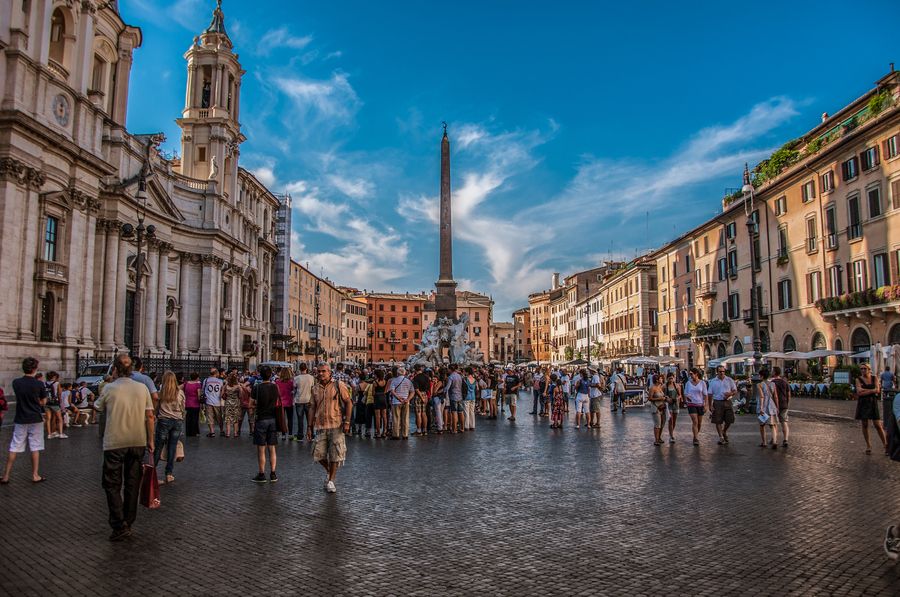 Rome’s Piazzas (Italy). 'Hanging out on Rome’s showcase piazzas