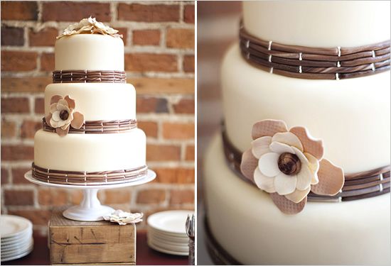 Rustic wedding cake.