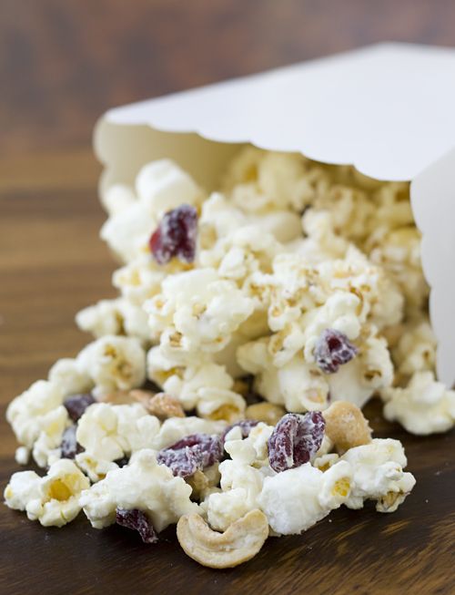 White Chocolate Cranberry Cashew Popcorn-