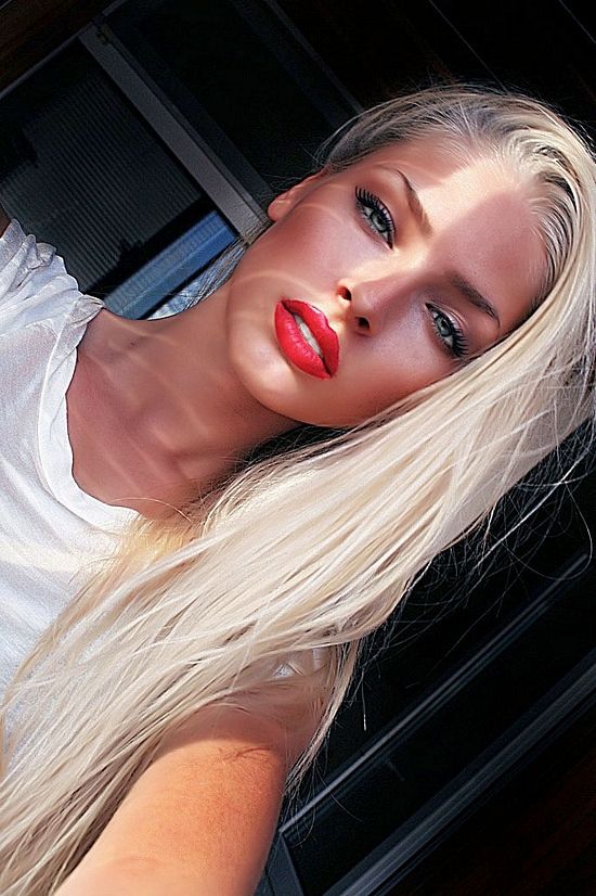 alena shishkova red lip,platnium=-)