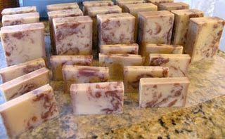 crockpot soap recipe as well as other frugal, homemade Christmas gift ideas