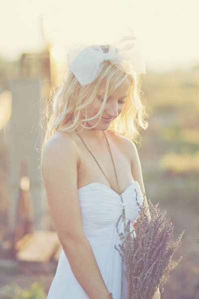 love this sweet bridal bow!