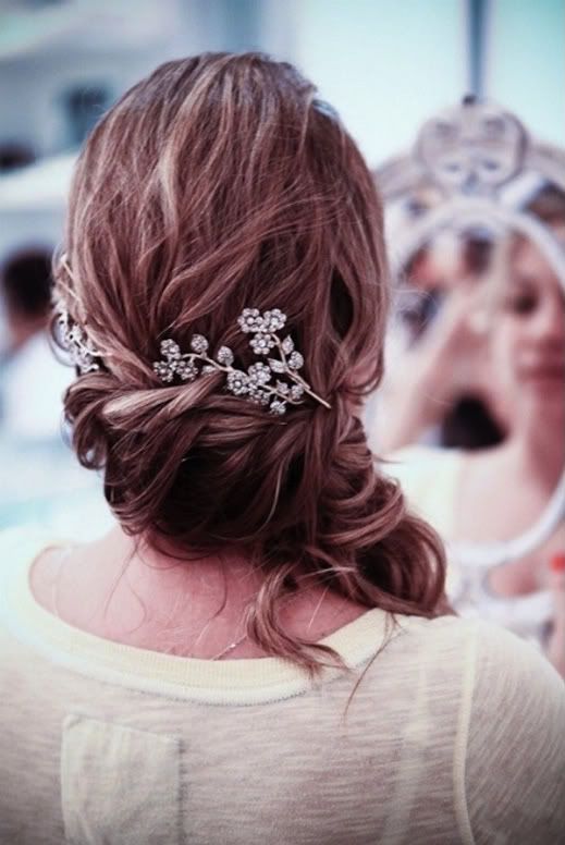 romantic hair + pin