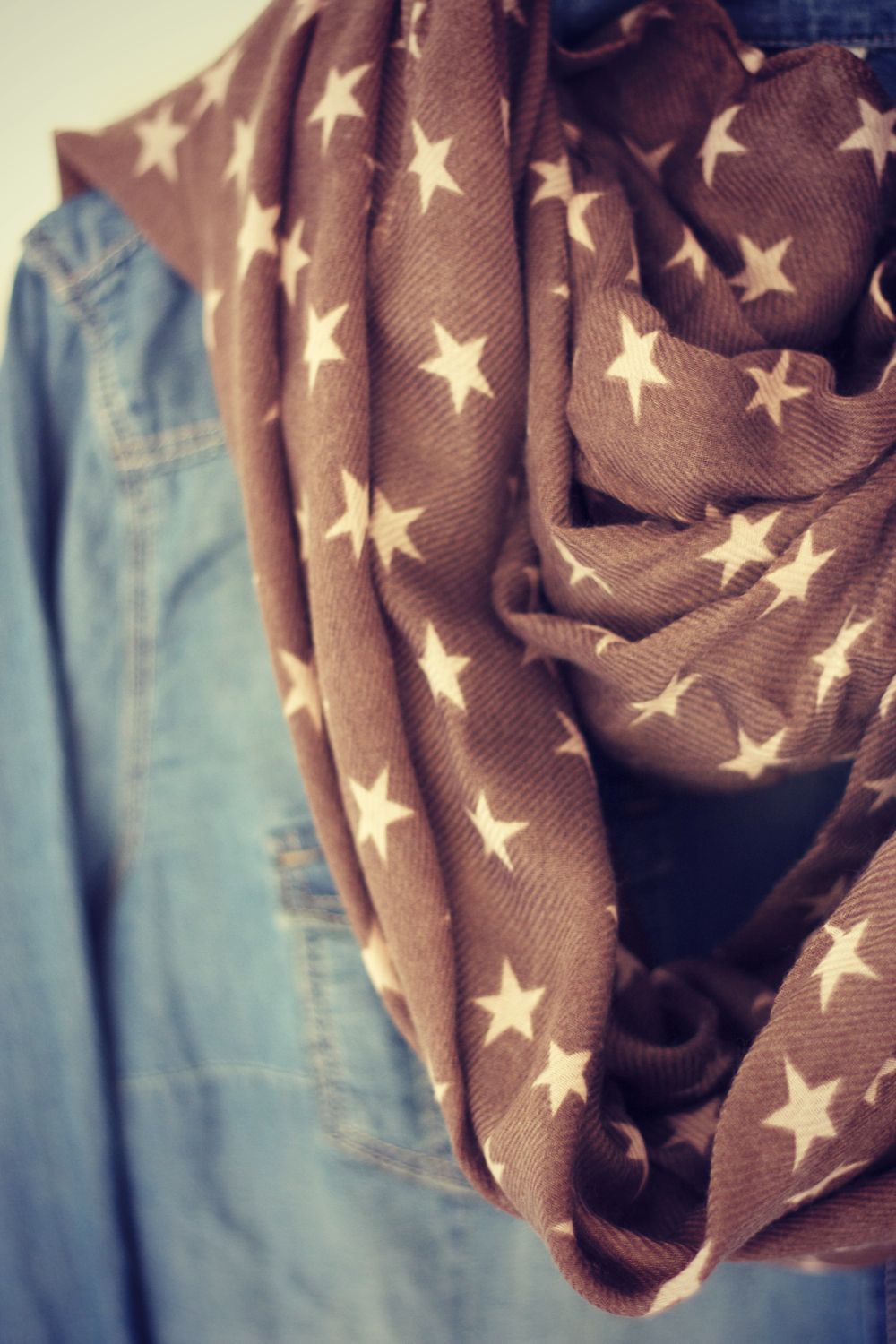 star scarf in brown