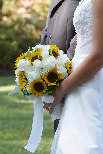 sunflower bouquet…this would be adorable for a country wedding