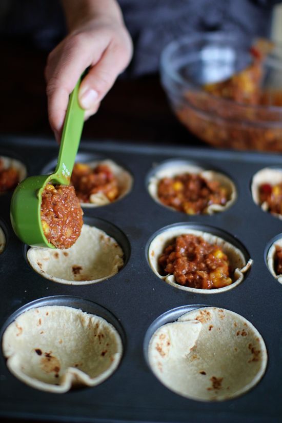 New twist on taco Tuesday! Mini Mexican Pizzas – 3-4 large tortillas,  1 cup coo