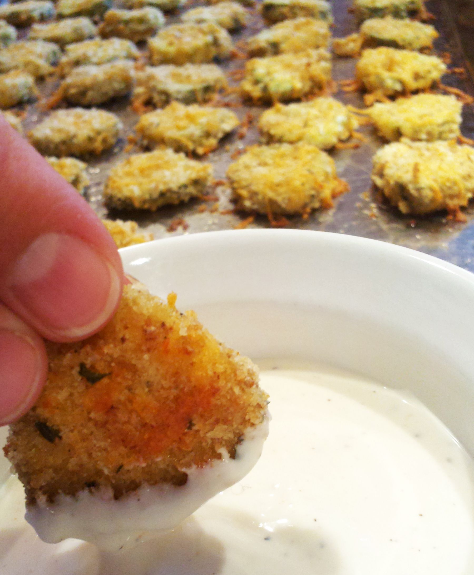 OH.MY.WORD. Baked "fried" pickles. I can eat all the "fried"
