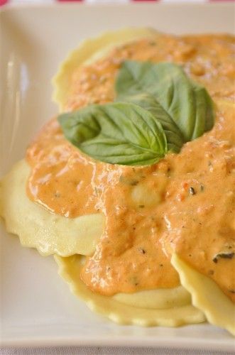 Pasta with Creamy Roasted Red Pepper Sauce