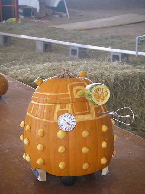 DALEK PUMPKIN! EXTERMINATE!