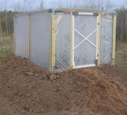 Free Green House Plans – How to Build An Insulated, Raised-Bed Green House