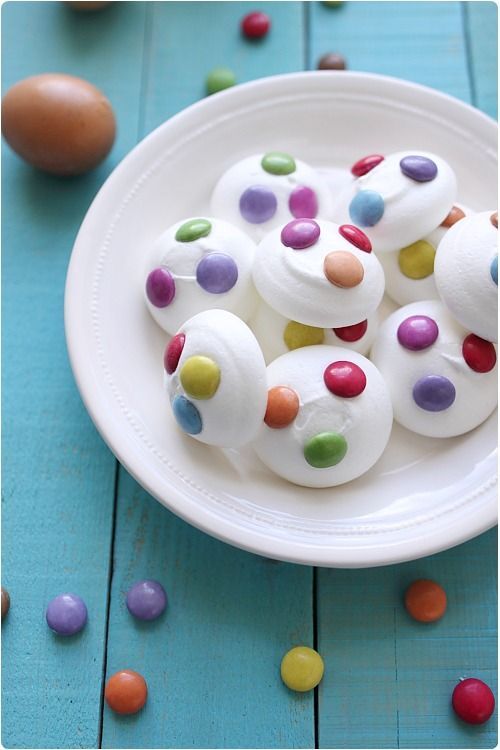 Meringue cookies using Smarties :)