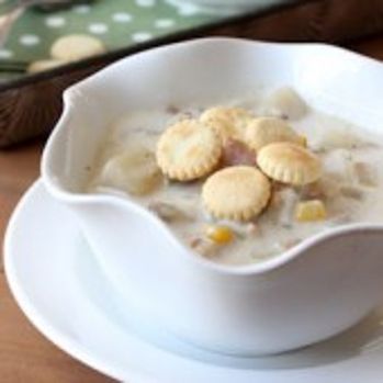 Slow Cooker New England Clam And Corn Chowder