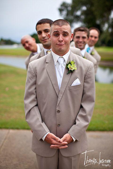 fun groomsmen photo – wedding