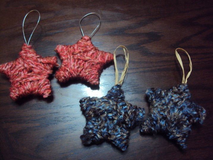 wooly star ornament cardboard yarn and hot glue great idea!!!