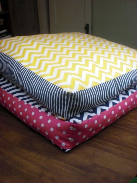 DIY giant floor pillows Great for when friends sleepover or when family & li