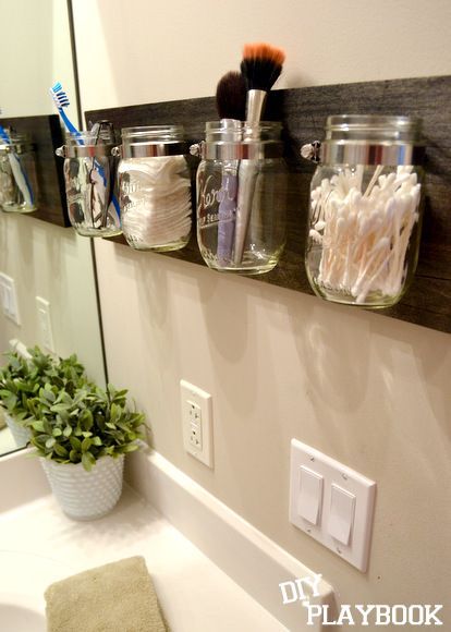 Mason Jar Organizer #masonjars #bathroomtips #rusticdecor