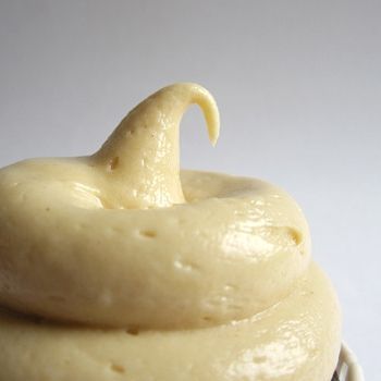 One pinner says "The Ultimate Peanut Butter Buttercream Frosting to go on t