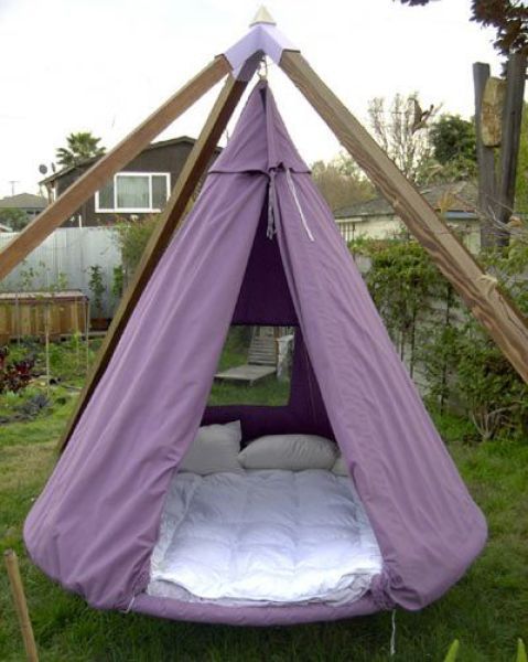 Reused trampoline! for snuggling in the backyard ;) LOVE this! SOOO much!!!!