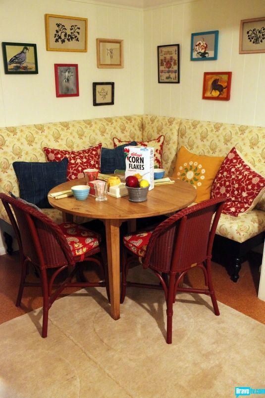 Who could resist a bowl of midnight cereal at this very British breakfast nook?