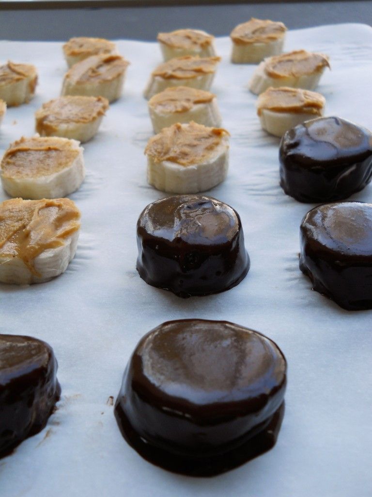 chocolate covered peanut butter bananas……love all 3 of those things!