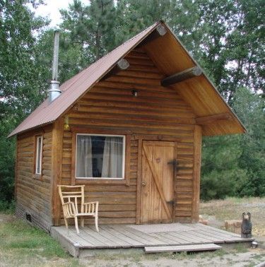 Large Cabin with Loft sleeps 6 – Go camping in Hamilton, Montana (Near Missoula)