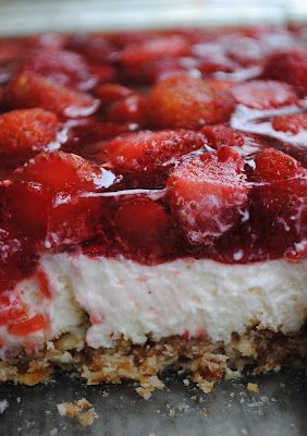 Um, What Are You Doing?: Strawberry Pretzel Dessert
