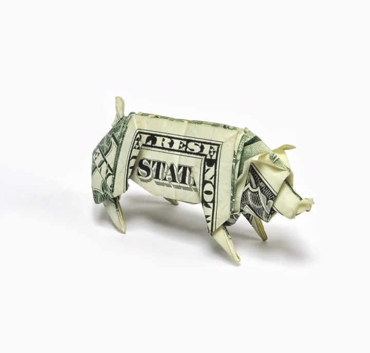 Money Origami // Pig  *Instead of a Boring Giftcard, Why Not Give Them an Origam