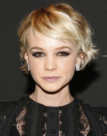 short hair.. tousled and some dramatic eyes.. way to make an entrance!
