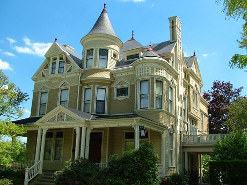 Pittsburgh Victorian House by VisitPittsburgh, via Flickr