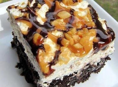 Snickers Cake