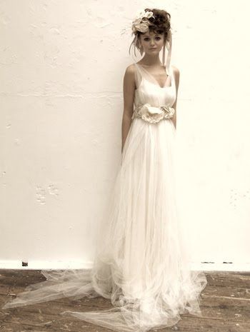 beautiful flowy gown, potential wedding dress with a fairy tale feel to it.. rem